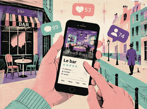 Image, de 2 mains tenant un smartphone avec une recherche sur un bar dans une rue de Paris.